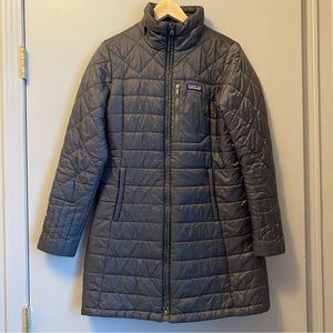 Patagonia women’s Radalie Parka, in extremely good condition, Size Small